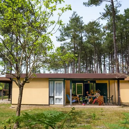 Les Chenes De Prázdninový areál