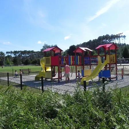 Les Chenes De Vakantiepark Léon