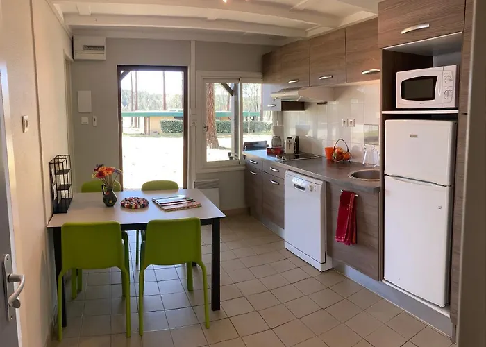 Les Chênes De Village de vacances