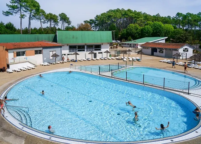 Les Chênes De Village de vacances