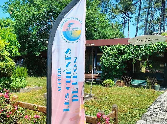 Les Chênes De Village de vacances Léon