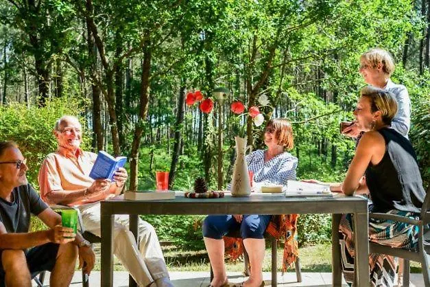 Les Chênes De Village de vacances Léon